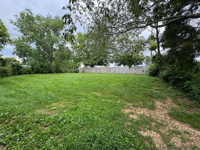 Building Photo - 113 Northbay Dr