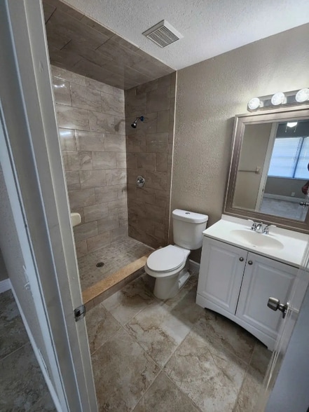 Building Photo - 5605 Struthers Ct