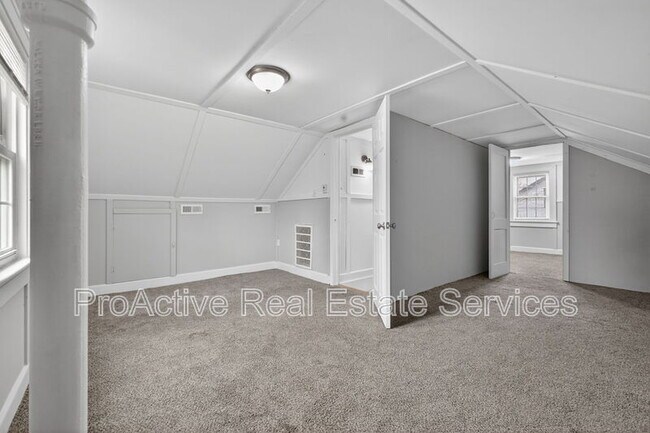 Building Photo - 108 Wright Ave