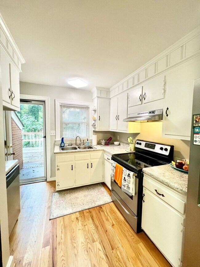 Building Photo - 109 Stancill Dr