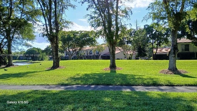 Building Photo - 3851 Estepona Ave