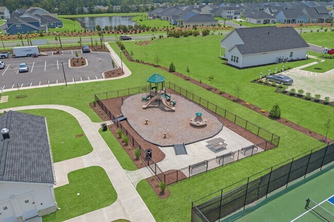 Building Photo - 135 Empyrean Cir