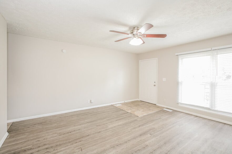 Building Photo - 8302 42nd St