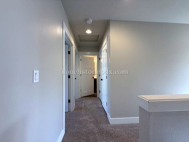 Building Photo - Modern Open Concept 3 Bedroom Home with Balcony and Attached Garage