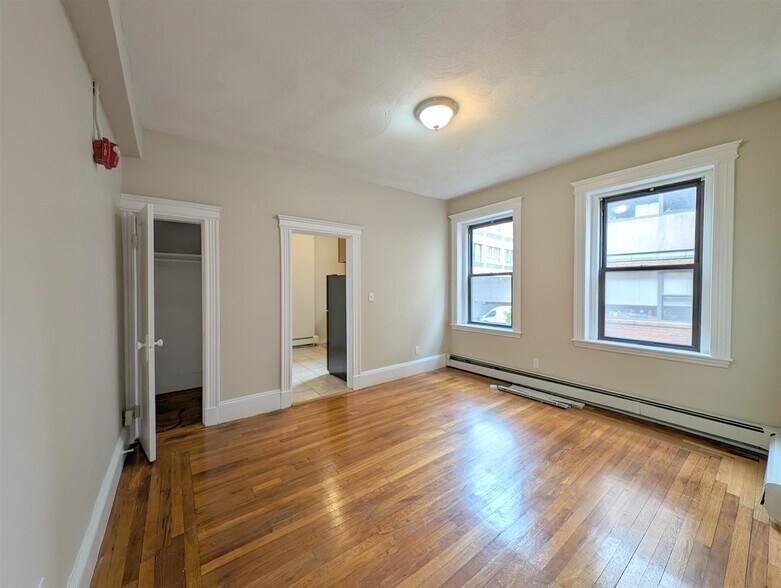 Building Photo - 50 Hancock St