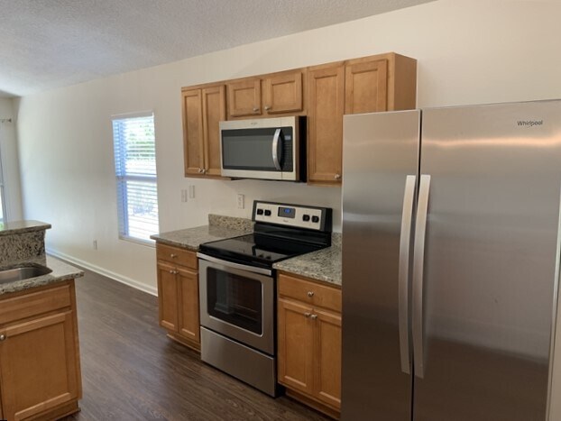 Building Photo - 98 Marisco Way