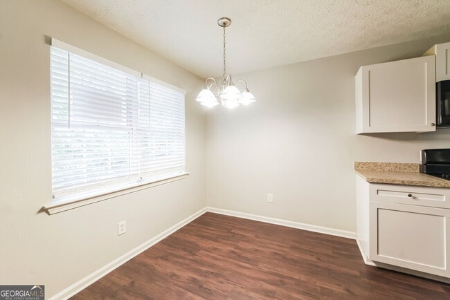 Building Photo - 1713 Graystone Dr