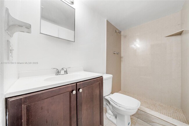 Building Photo - 2301 NE 170th St