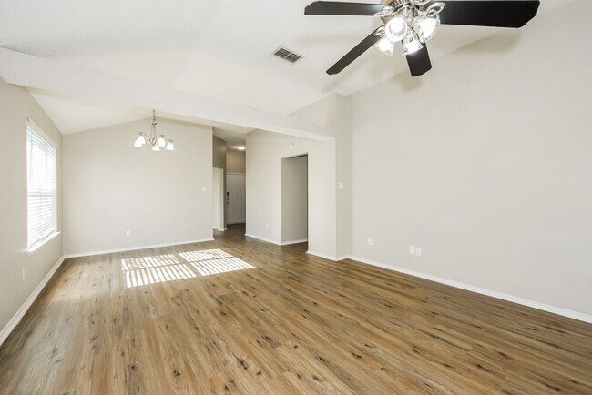 Building Photo - 2213 Whispering Wind St