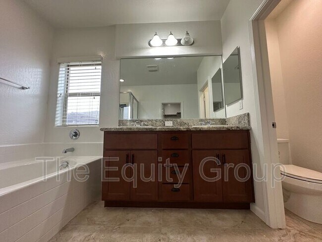 Building Photo - 3633 W Harold Ave