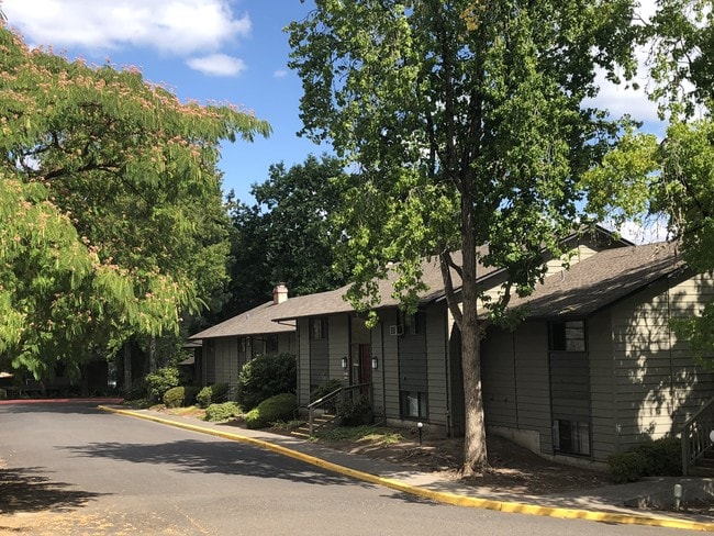 Primary Photo - Kingcity Apartments