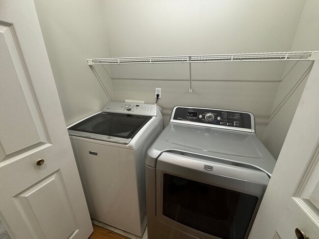 Building Photo - 4-bedroom, 2.5 bathroom unfurnished home in Saint Joseph