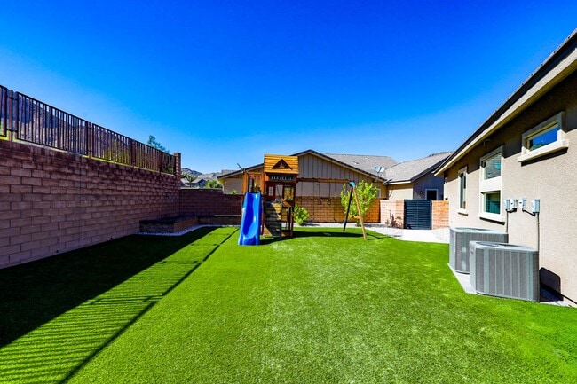 Building Photo - Single Story Pool Home In Reverence Guard Gated Community