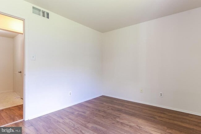 Building Photo - 1107 Woodhollow Dr