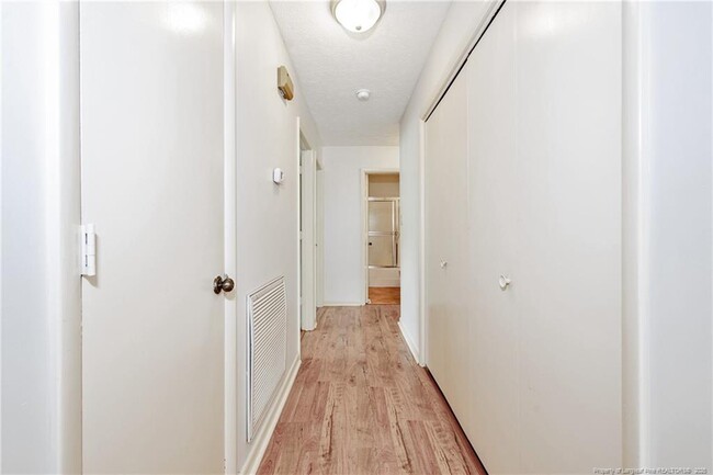 Building Photo - 4607 Hoe Ct