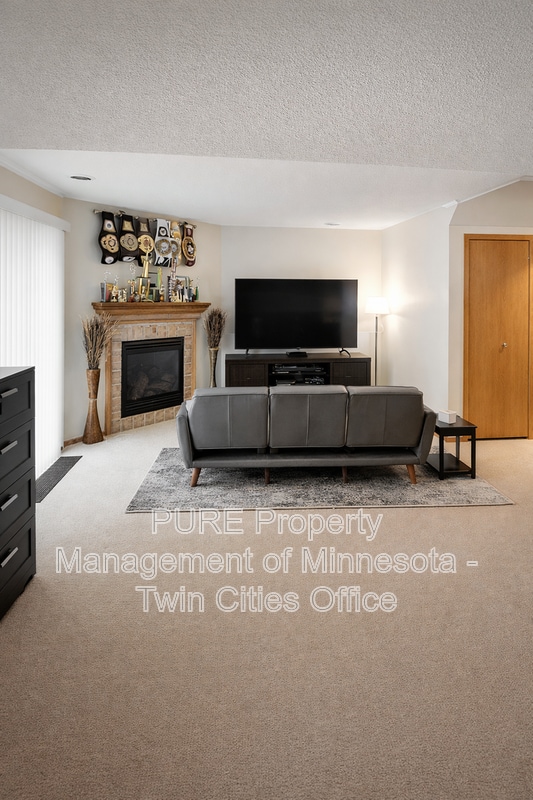 Building Photo - 15626 Float Ct