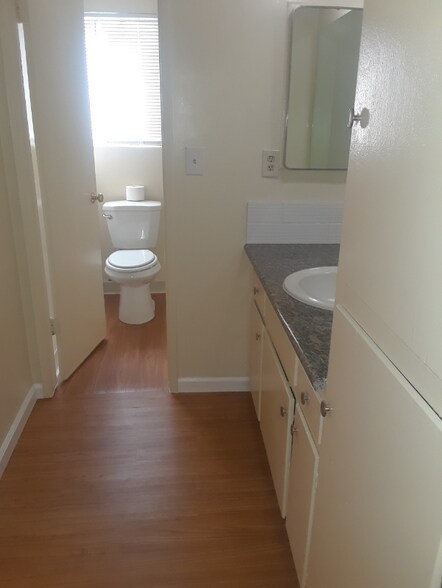 Building Photo - 10726 Orange Grove Ave