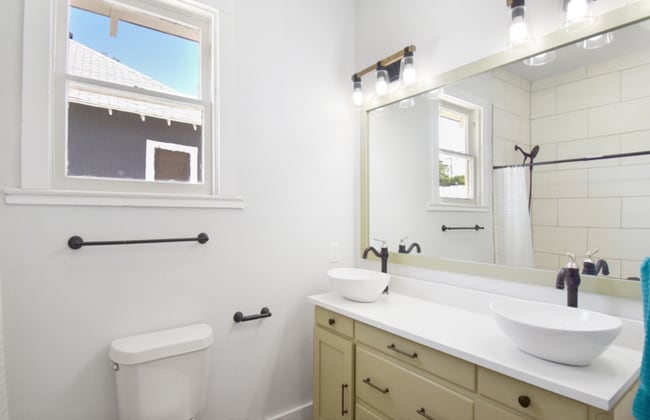 Building Photo - 823 N Palmetto Ave