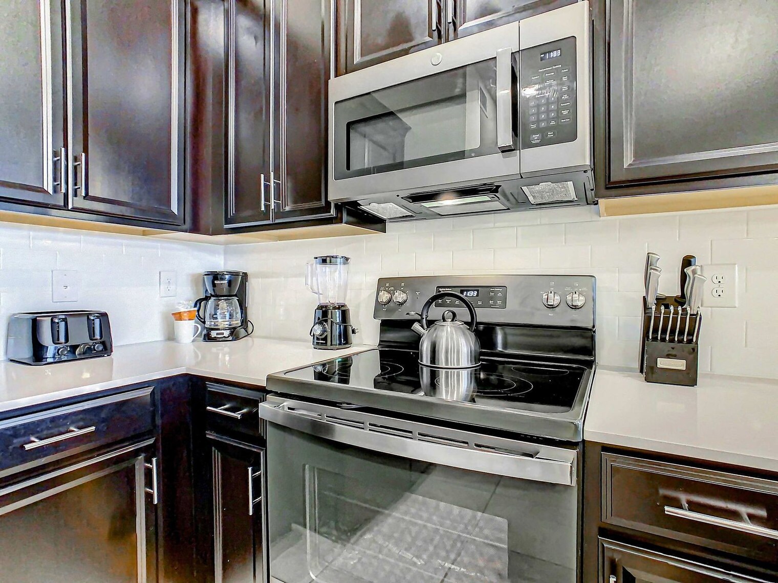 Building Photo - 1159 Challenge Dr