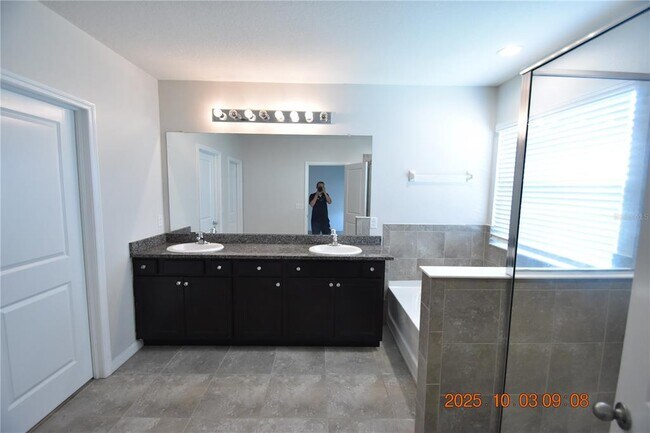 Building Photo - 5013 Boxer Stitch Ct