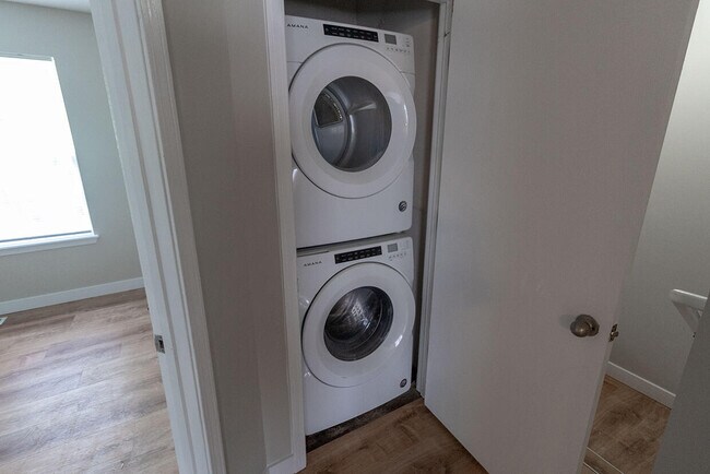 Building Photo - 1633 Citadel Dr