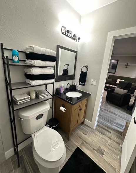 Building Photo - 1135 Red Fox Rd