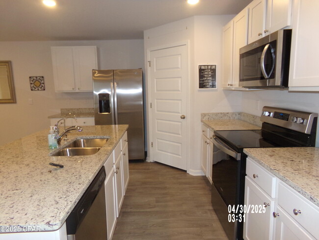 Building Photo - 116 Ryder Ln