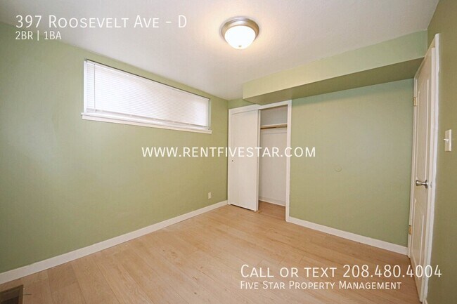 Building Photo - 397 Roosevelt Ave