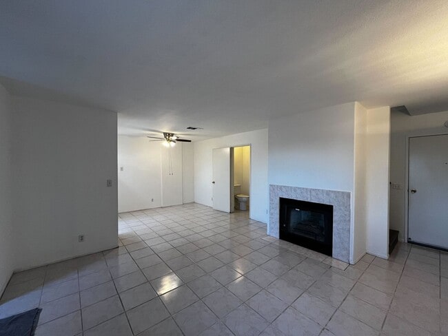 Building Photo - Comfortable 3-Bedroom Home in Prime La Pue...
