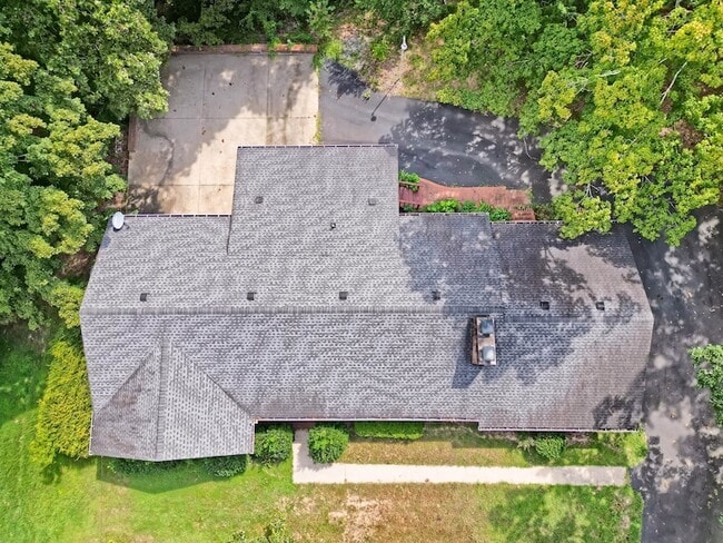 Building Photo - 314 Powder Mill Dr