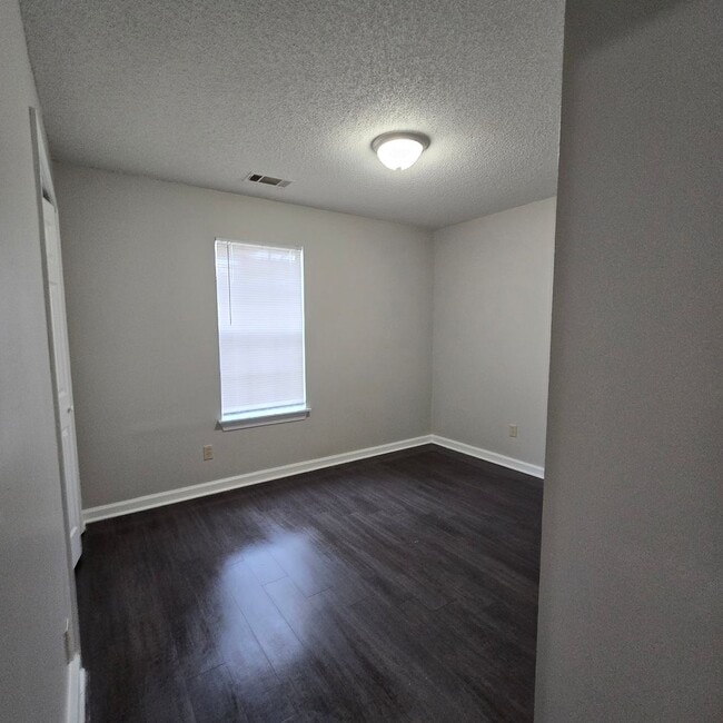 Building Photo - 4803 Greenside Rd