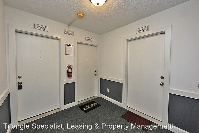 Building Photo - 1501 Creekwood Ct