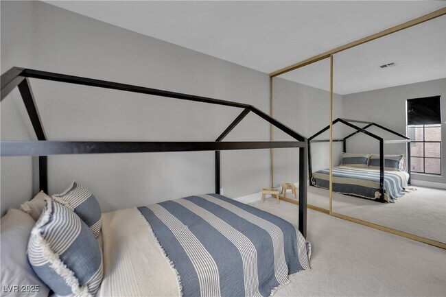 Building Photo - 3959 Salisbury Pl