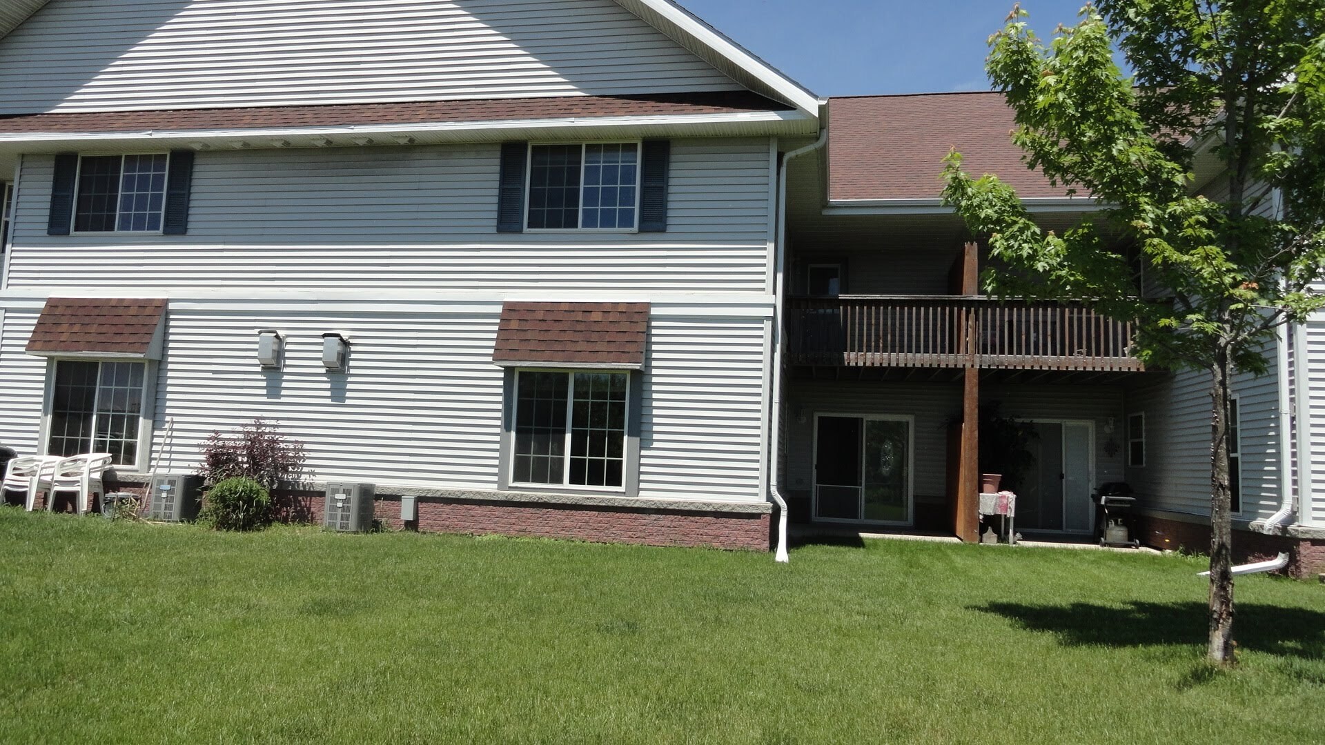 Building Photo - 411 Darlene Dr