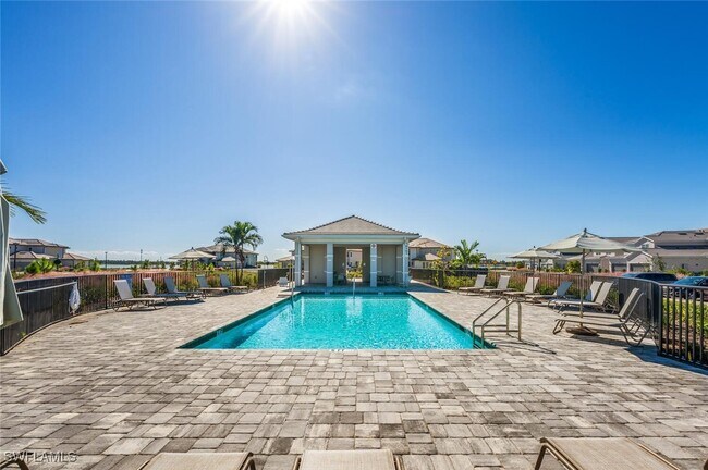 Building Photo - 16570 Ridgeview Cir