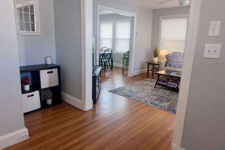 Building Photo - 76 Prospect St