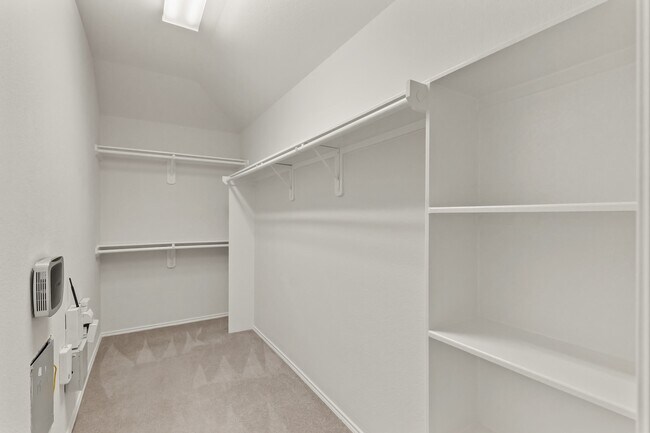 Building Photo - 2818 Lockeridge Oaks Dr