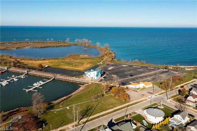 Building Photo - 108 Arizona Ave