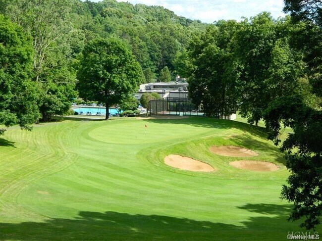 Building Photo - 555 Heritage Hills