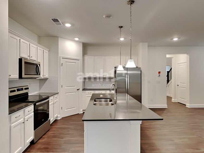 Building Photo - 3018 Ava Jane Court