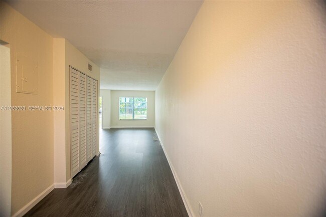 Building Photo - 4803 NW 9th Dr