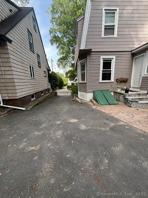 Building Photo - 977 Townsend Ave