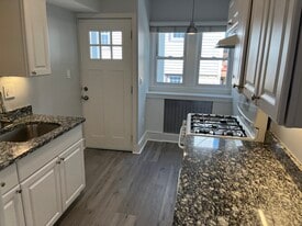 Building Photo - 7901 Greenwood Ave