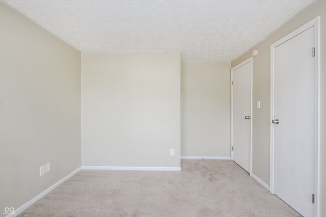 Building Photo - 5678 Colonist Cir