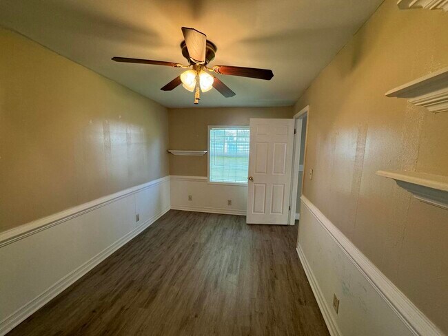 Building Photo - 10115 Patience Ln