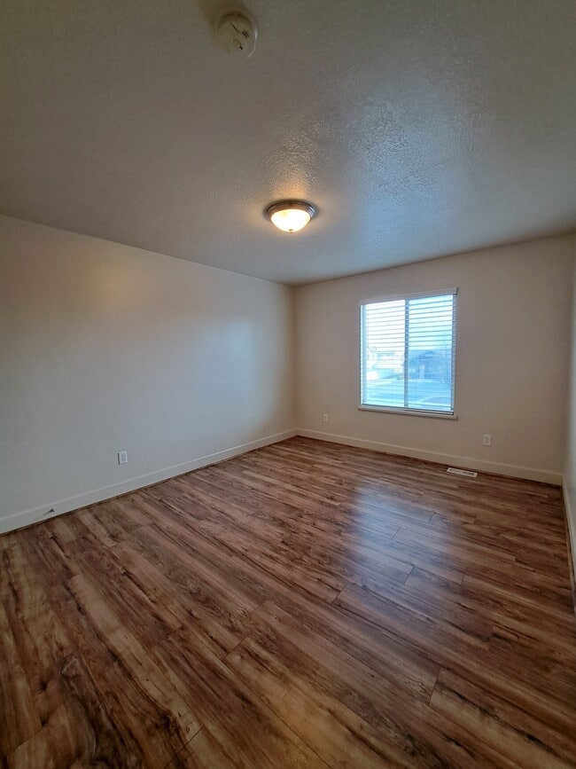 Building Photo - 1238 Baycrest Dr