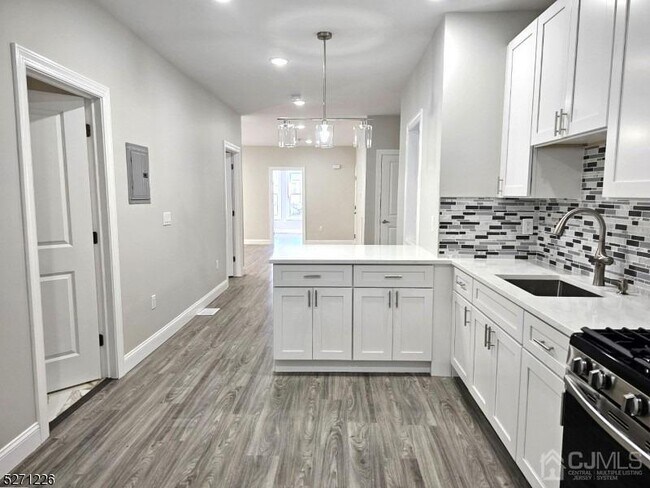 Building Photo - 81 Wolcott Terrace