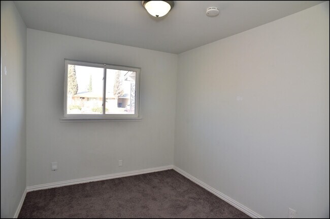 Building Photo - 3600 Volcanic Ave