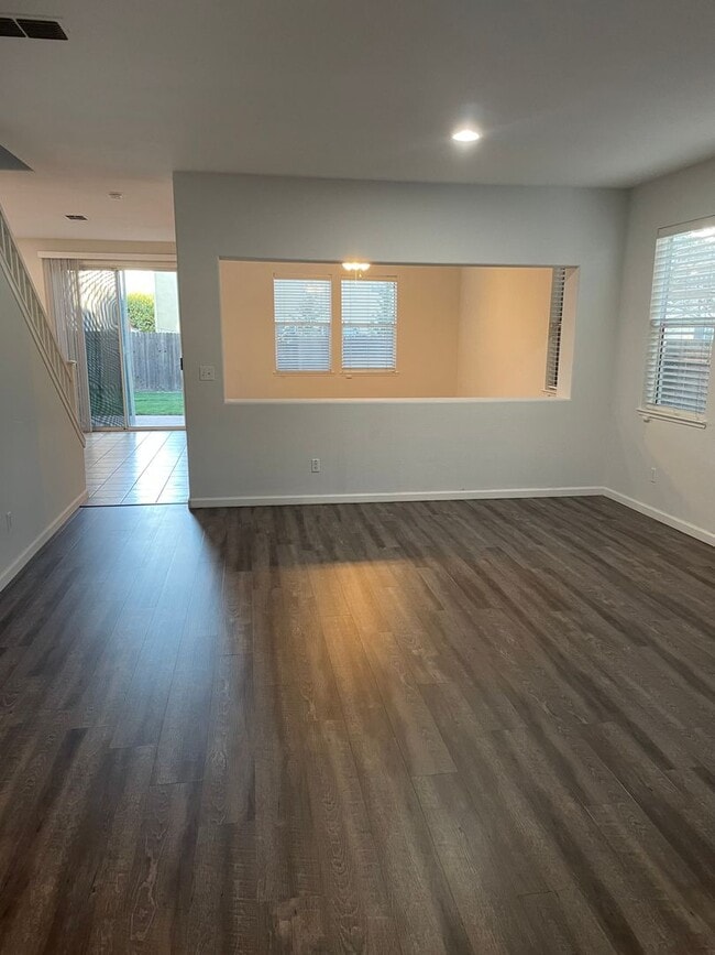 Building Photo - LARGE TWO STORY HOME IN ROCKLIN WITH 4 BEDROOM PLUS DEN & BONUS ROOM