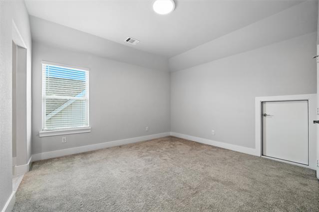 Building Photo - 2288 Vista Wy